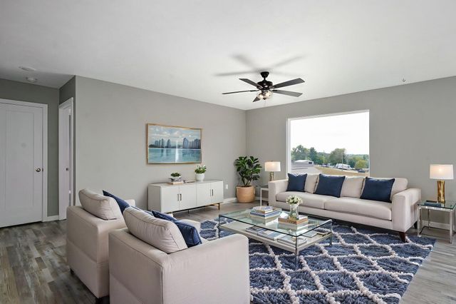 405 N Pine Leaf Road, Nixa, MO 65714