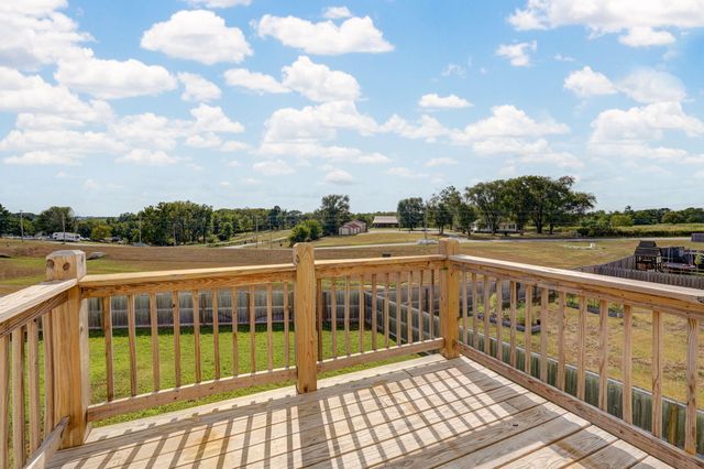 405 N Pine Leaf Road, Nixa, MO 65714