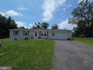 5880 CARDINAL ST, Mount Jackson, VA 22842
