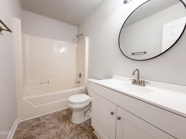 131 Sommerset Drive, Clayton, NC 27520