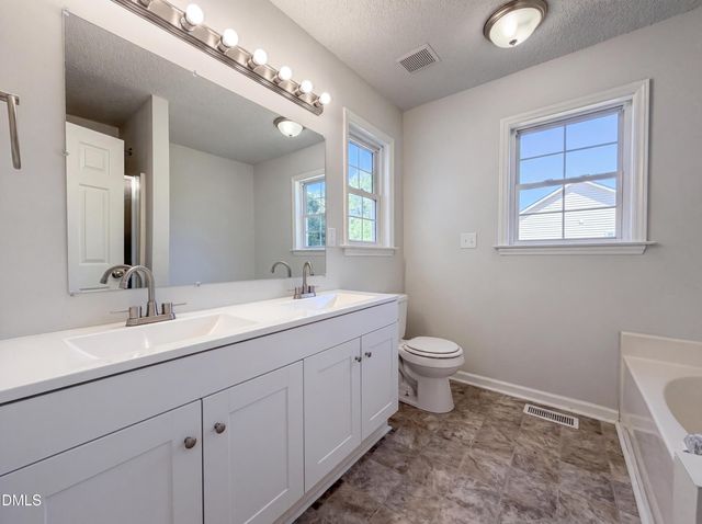 131 Sommerset Drive, Clayton, NC 27520