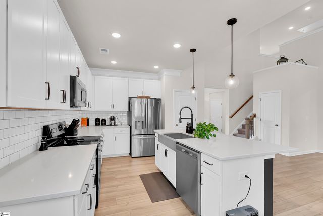 620 Columbus Circle, Simpsonville, SC 29680