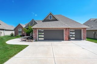 5110 N Remington St, Bel Aire, KS 67226