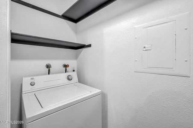 530 E Patriot Boulevard APT 124, Reno, NV 89511