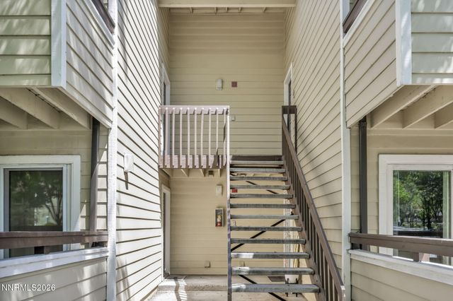 530 E Patriot Boulevard APT 124, Reno, NV 89511