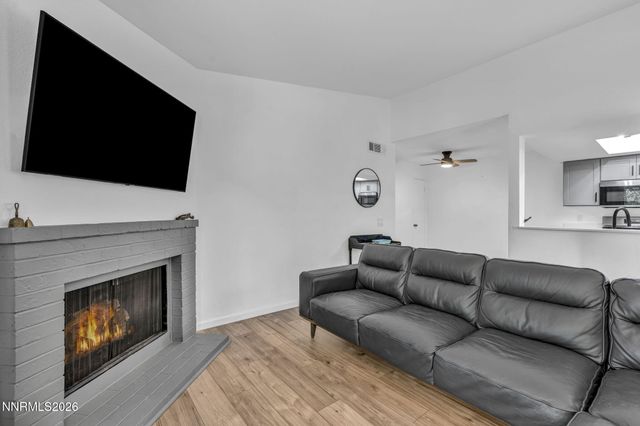 530 E Patriot Boulevard APT 124, Reno, NV 89511