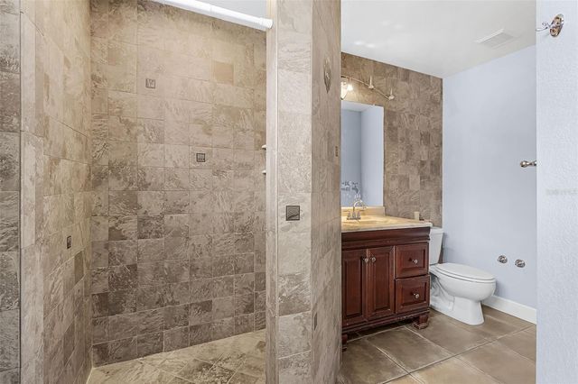 2442 EMBERS PARKWAY W, Cape Coral, FL 33993