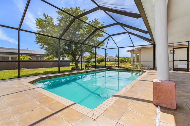 2442 EMBERS PARKWAY W, Cape Coral, FL 33993