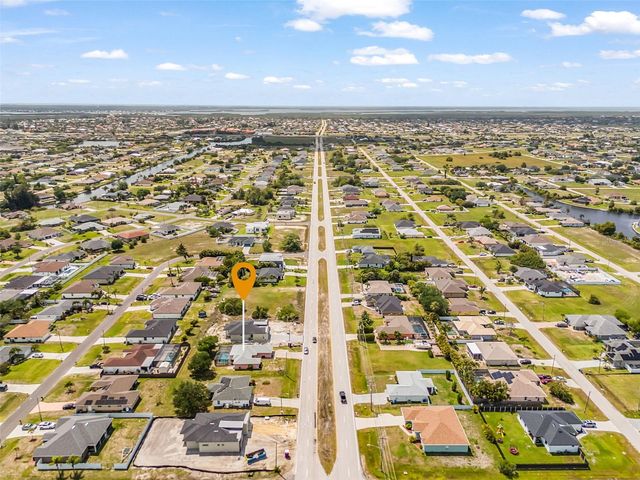 2442 EMBERS PARKWAY W, Cape Coral, FL 33993