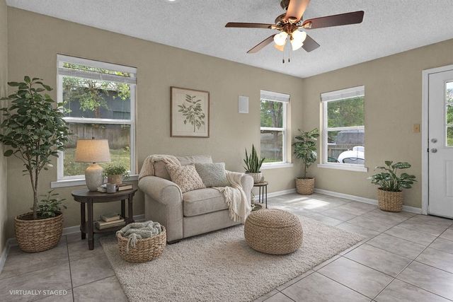 216 Treetop Lane, Hideaway, TX 75771