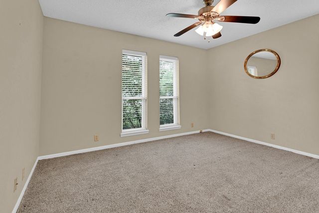 216 Treetop Lane, Hideaway, TX 75771