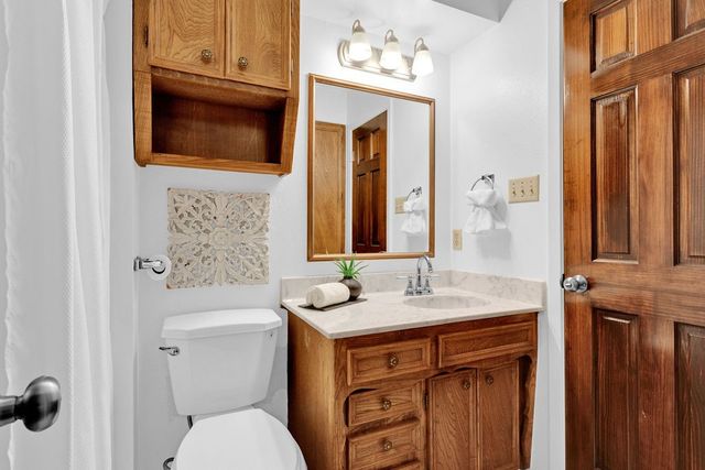 216 Treetop Lane, Hideaway, TX 75771