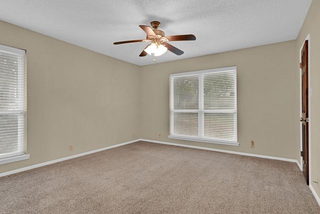 216 Treetop Lane, Hideaway, TX 75771