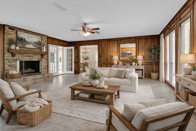 216 Treetop Lane, Hideaway, TX 75771