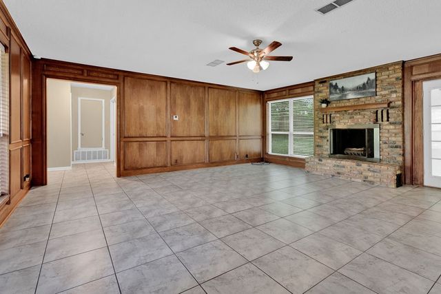 216 Treetop Lane, Hideaway, TX 75771