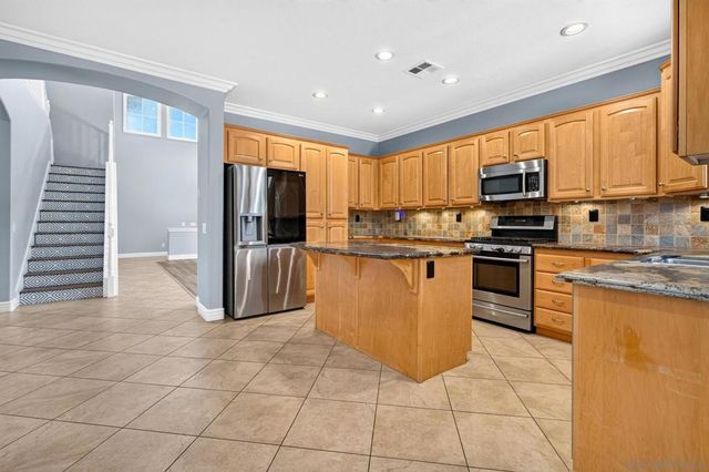 27691 Sonora Circle, Temecula, CA 92591