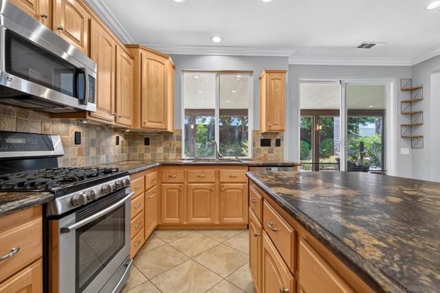 27691 Sonora Circle, Temecula, CA 92591