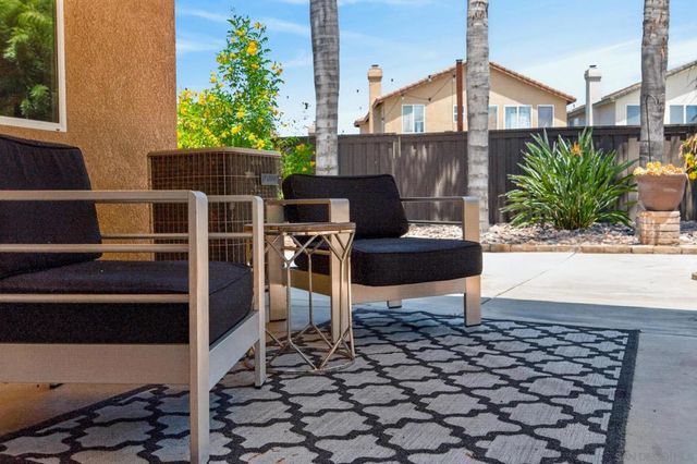 27691 Sonora Circle, Temecula, CA 92591