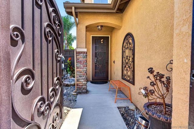 27691 Sonora Circle, Temecula, CA 92591