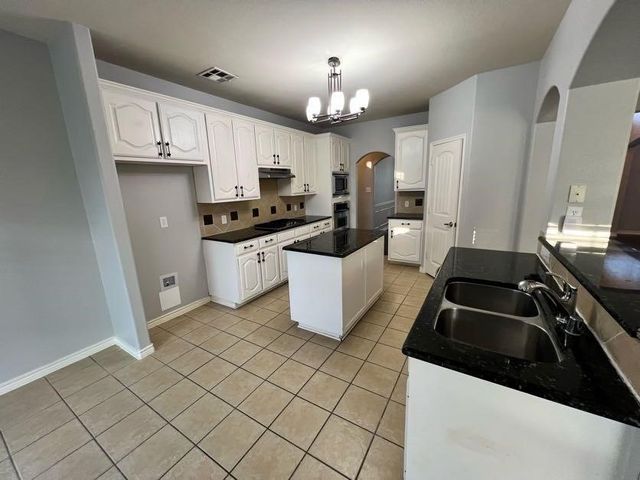 3904 Brush Creek Trail, Mckinney, TX 75070