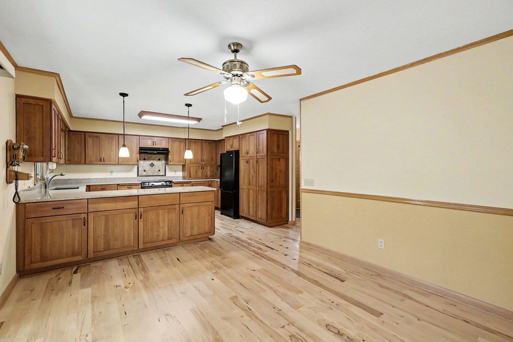12325 Villaburne Drive, Burnsville, MN 55337 — photo 5