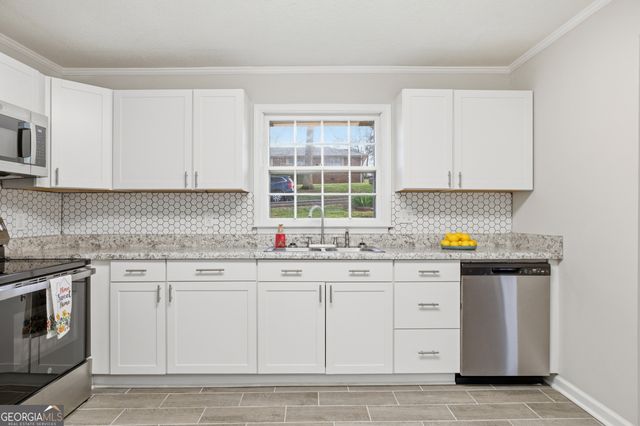 41 Summit Drive SE, Lindale, GA 30147