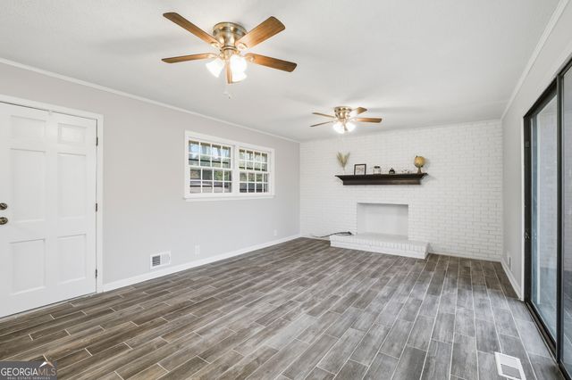 41 Summit Drive SE, Lindale, GA 30147