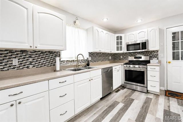 1310 27th Street, Highland, IL 62249