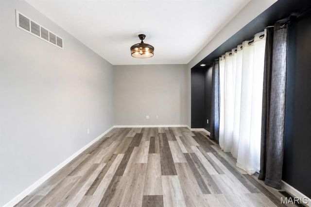 1310 27th Street, Highland, IL 62249