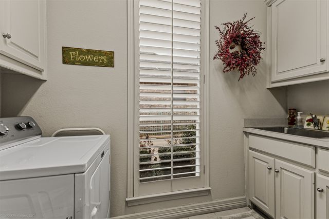 602 Creekbend Drive, Mesquite, TX 75149