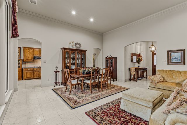 602 Creekbend Drive, Mesquite, TX 75149