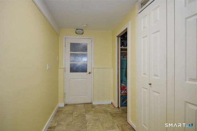 32 Lincoln Lane, Ridgefield, CT 06877
