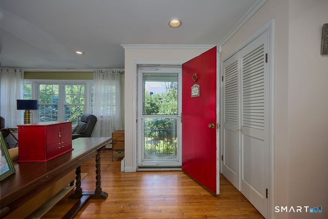 32 Lincoln Lane, Ridgefield, CT 06877