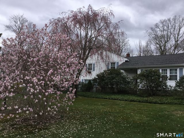 32 Lincoln Lane, Ridgefield, CT 06877
