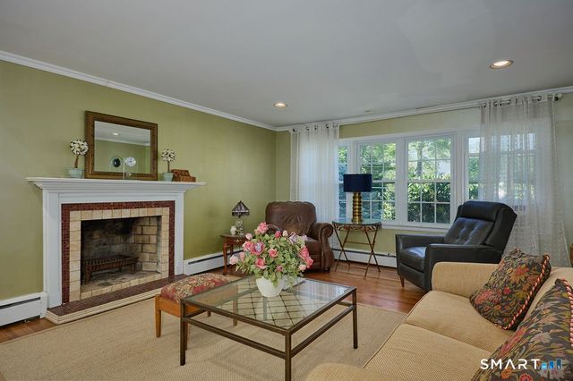 32 Lincoln Lane, Ridgefield, CT 06877