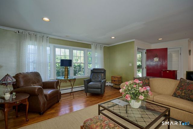 32 Lincoln Lane, Ridgefield, CT 06877