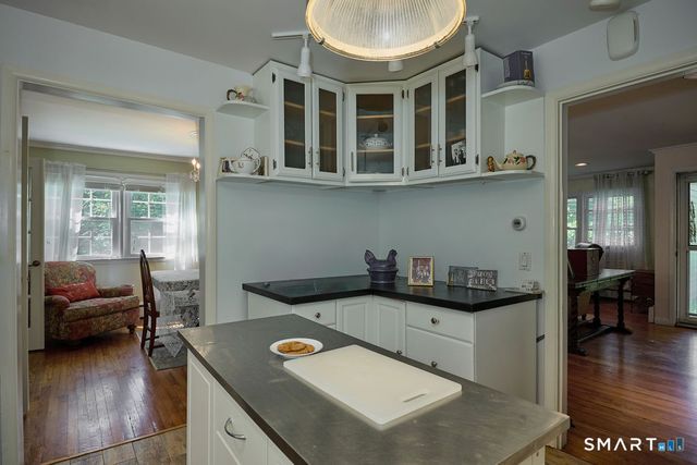 32 Lincoln Lane, Ridgefield, CT 06877