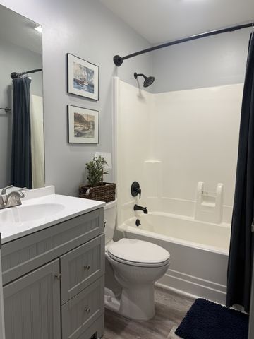 1047 River Barfield Rd, Murfreesboro, TN 37128