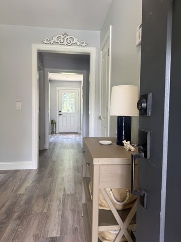 1047 River Barfield Rd, Murfreesboro, TN 37128