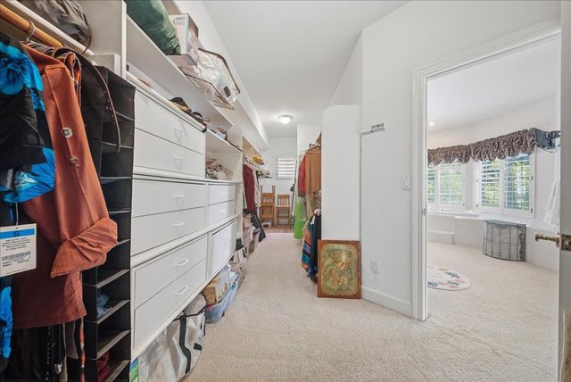 136 tomlinson Dr, Folsom, CA 95630