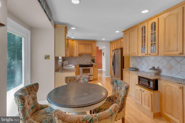 202 WOODSPRING CIRCLE, Doylestown, PA 18901
