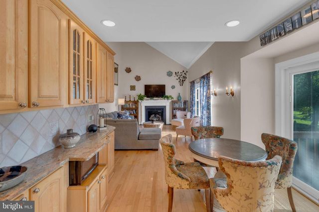202 WOODSPRING CIRCLE, Doylestown, PA 18901