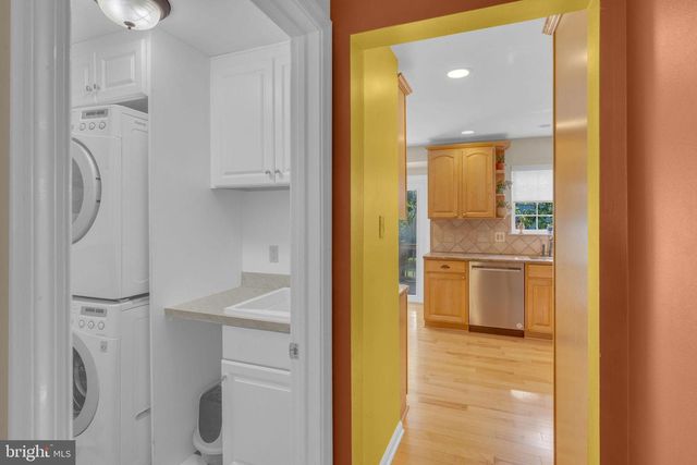 202 WOODSPRING CIRCLE, Doylestown, PA 18901