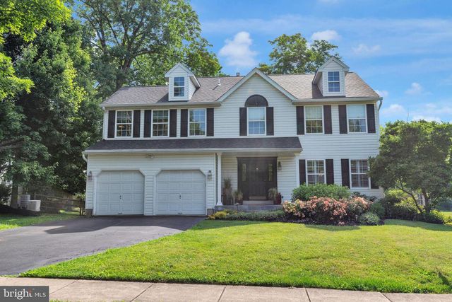 202 WOODSPRING CIRCLE, Doylestown, PA 18901