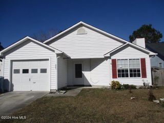 2041 W Windgate Court, Jacksonville, NC 28546