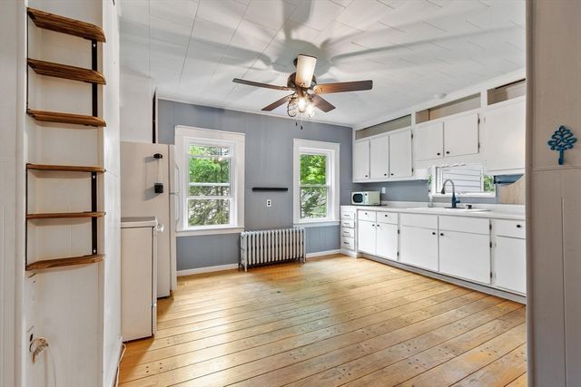 13 Windmill Hill Rd, Groton, MA 01450