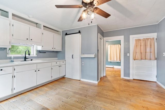 13 Windmill Hill Rd, Groton, MA 01450