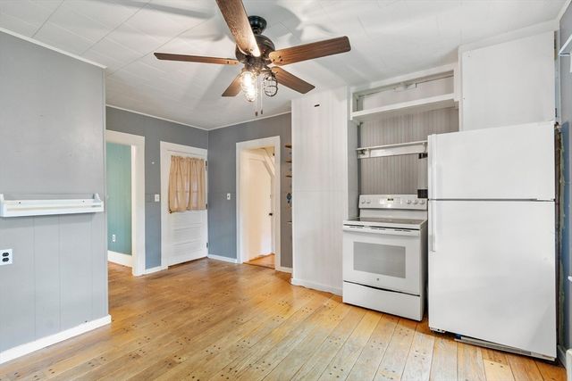 13 Windmill Hill Rd, Groton, MA 01450