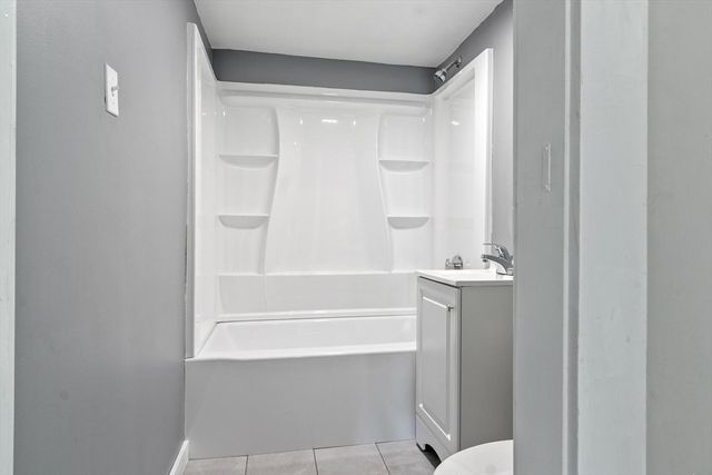 13 Windmill Hill Rd, Groton, MA 01450
