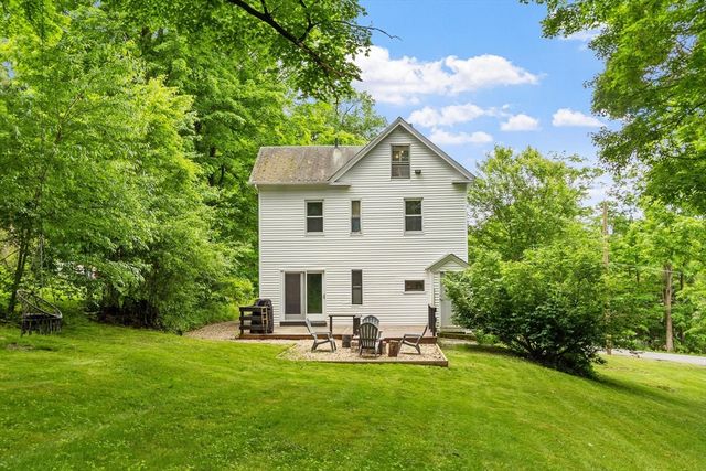 13 Windmill Hill Rd, Groton, MA 01450